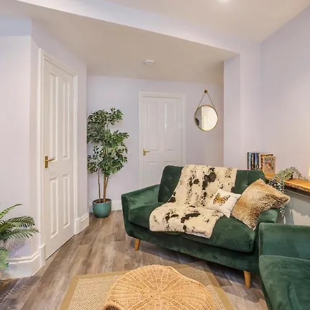 The Holgate Hideaway With Hot Tub York