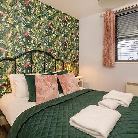 The Holgate Hideaway With Hot Tub Nyaraló *