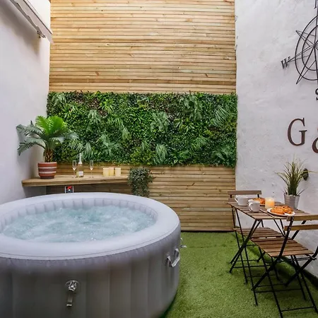 Casa de Férias The Holgate Hideaway With Hot Tub York