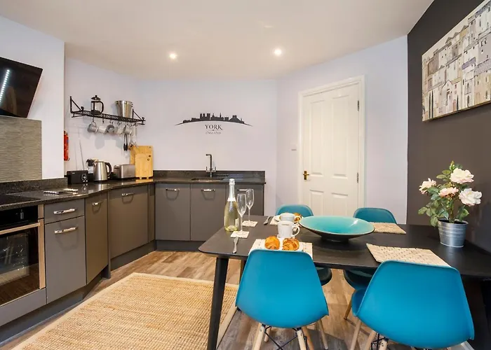 The Holgate Hideaway With Hot Tub 別荘